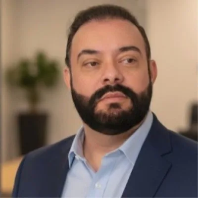 Foto de Claudio Tavares, CEO e Fundador